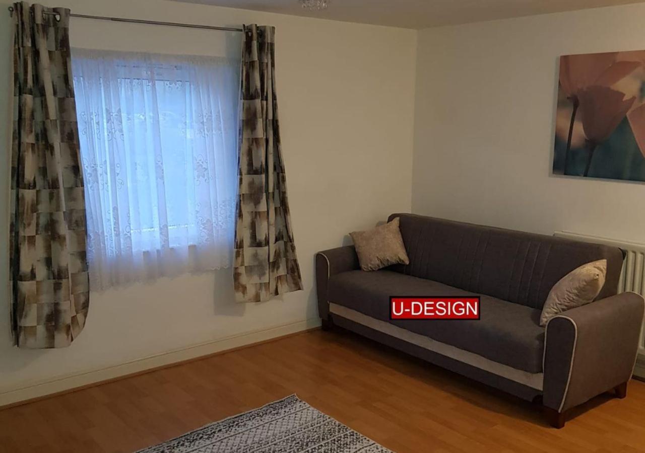 N22 Wood Green Dopamine Londen Buitenkant foto