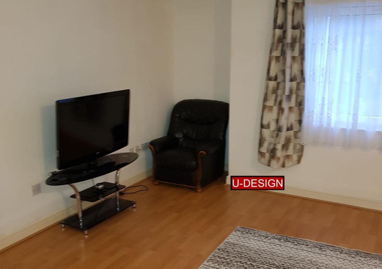 N22 Wood Green Dopamine Londen Buitenkant foto