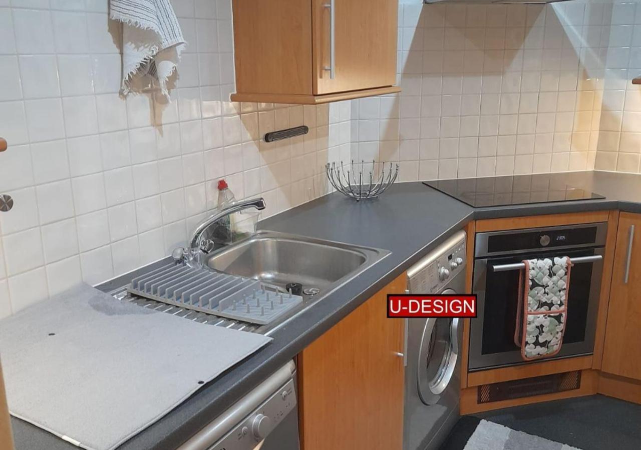 N22 Wood Green Dopamine Londen Buitenkant foto